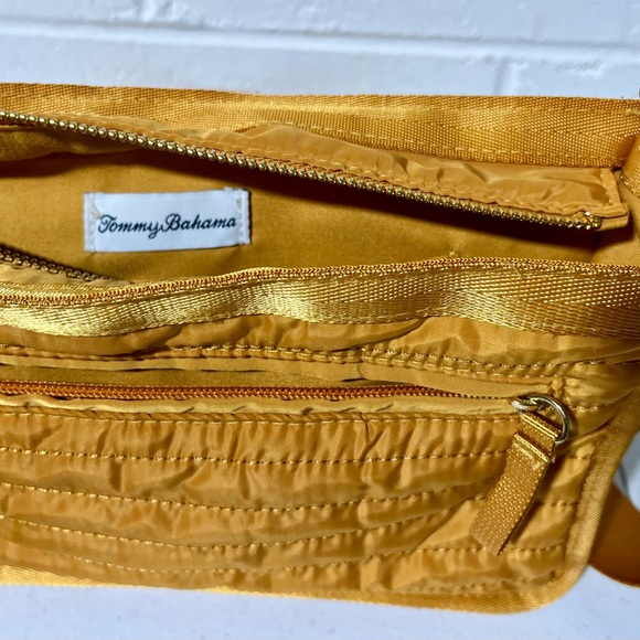 Tommy Bahama Mini Mighty Quilted Travel Puffer Crossbody Bag - Picture 11 of 13